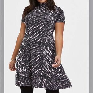 Torrid DARK GREY & PINK ZEBRA HACCI MOCK NECK TRAPEZE DRESS 0